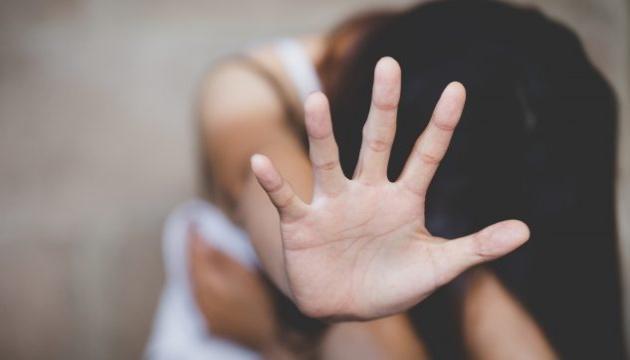 Зґвалтування 12-річної сусідки – мешканцю Миргородського району повідомлено про підозру