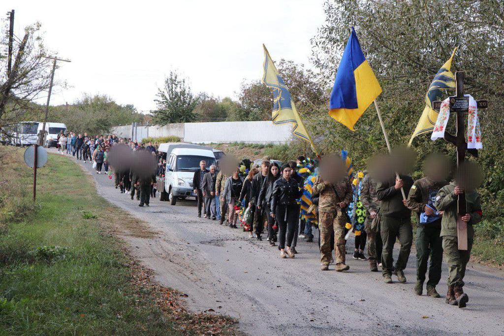 У Зінькові попрощалися із 25-річним захисником