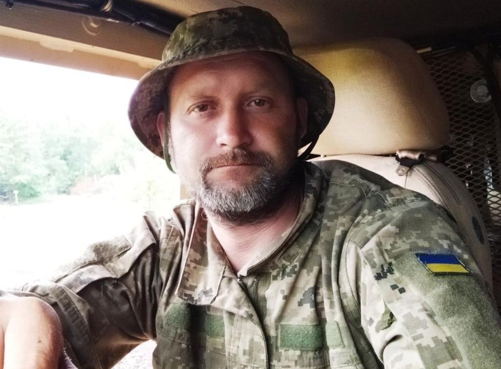Чорнухи попрощалися із полеглим воїном