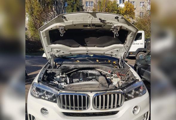 У Полтаві загорілася автівка: що стало причиною