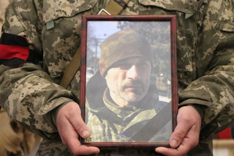 У Полтаві провели в останню путь воїна, який віддав життя за Україну