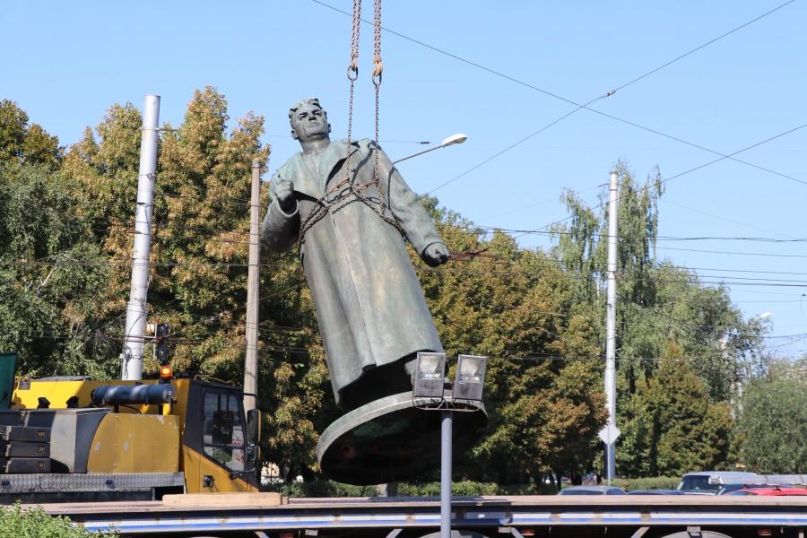 У Полтаві планують переплавити бронзовий пам'ятник Зигіну на дзвін