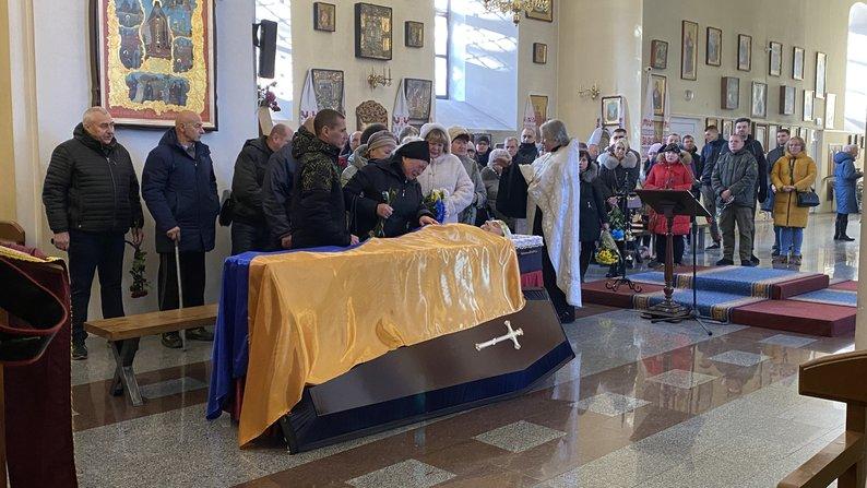 У Полтаві попрощалися із загиблим солдатом Дмитром Москаленком