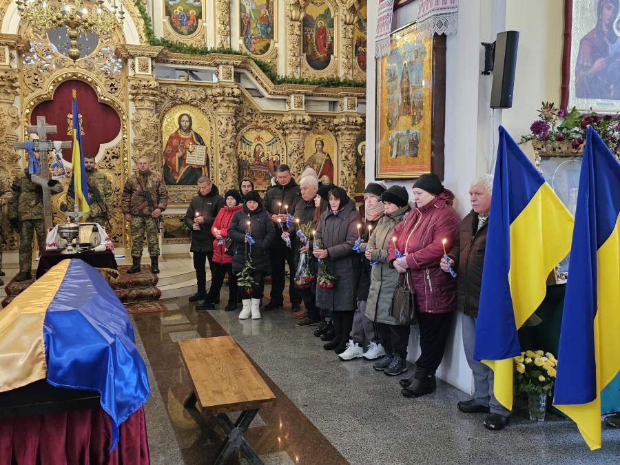 Полтавська громада провела в останню дорогу загиблого Героя Олександра Катричка
