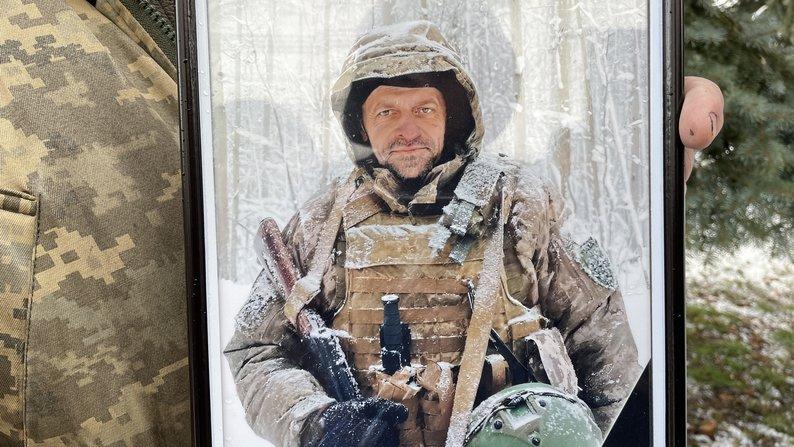 У Полтаві попрощалися із полеглим на війні Віктором Чорнухою