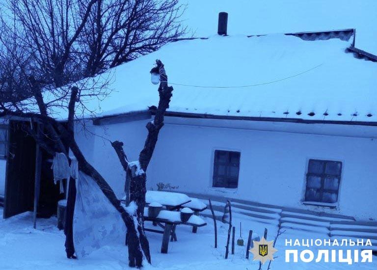 У Нехворощанській громаді в будинку знайшли тіло жінки та її сина