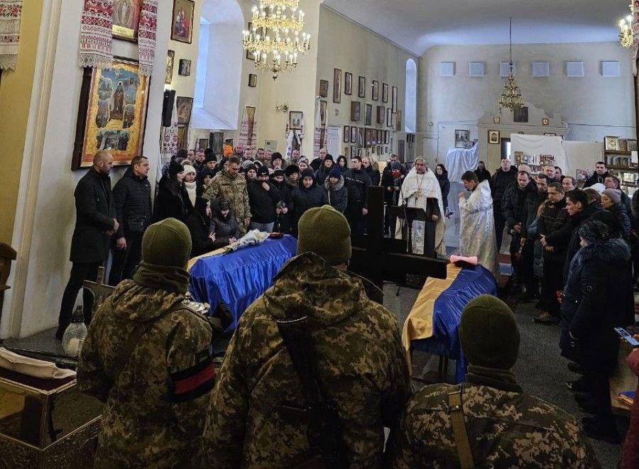 У Полтаві попрощалися із полеглими на війні Тимофієм Бакаровим та Владиславом Шаповаловим