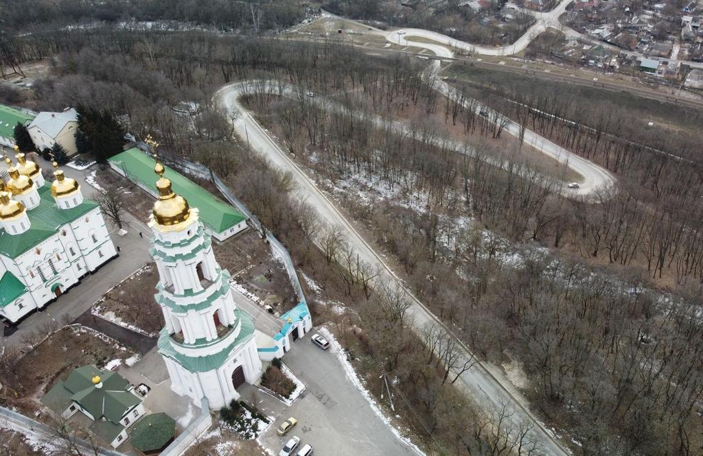 Через зсув ґрунту у Полтаві перекриють серпантин, який сполучав Червоний шлях із центром міста