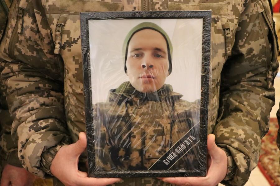 Полтавська громада попрощалася із загиблим Героєм Олександром Степаненком