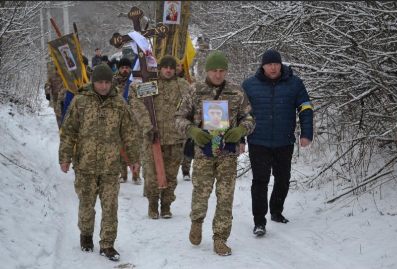На Полтавщині провели в останню путь ветерана АТО, захисника України Анатолія Омельчука