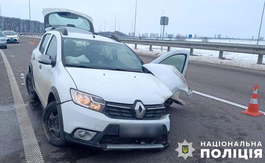 Під Лубнами нетверезий кермувальник протаранив відбійник