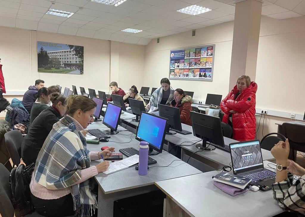 На Полтавщині проводять освітні курси для ветеранів війни та членів родин захисників