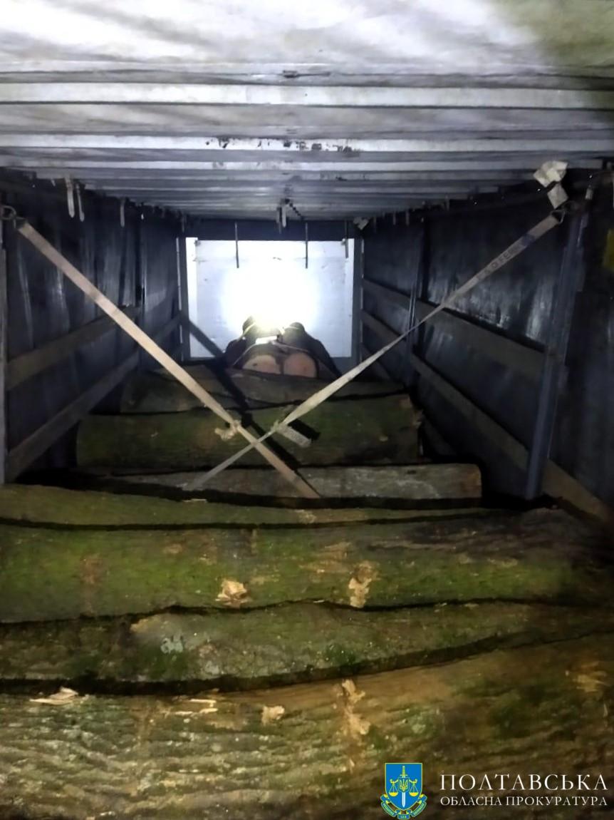 Трьох жителів Полтавщини підозрюють у привласненні та розтраті майна держпідприємства