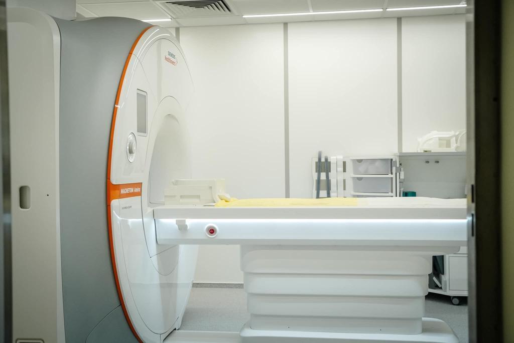 У Головній лікарні Полтавщини запустили другий МРТ-апарат 