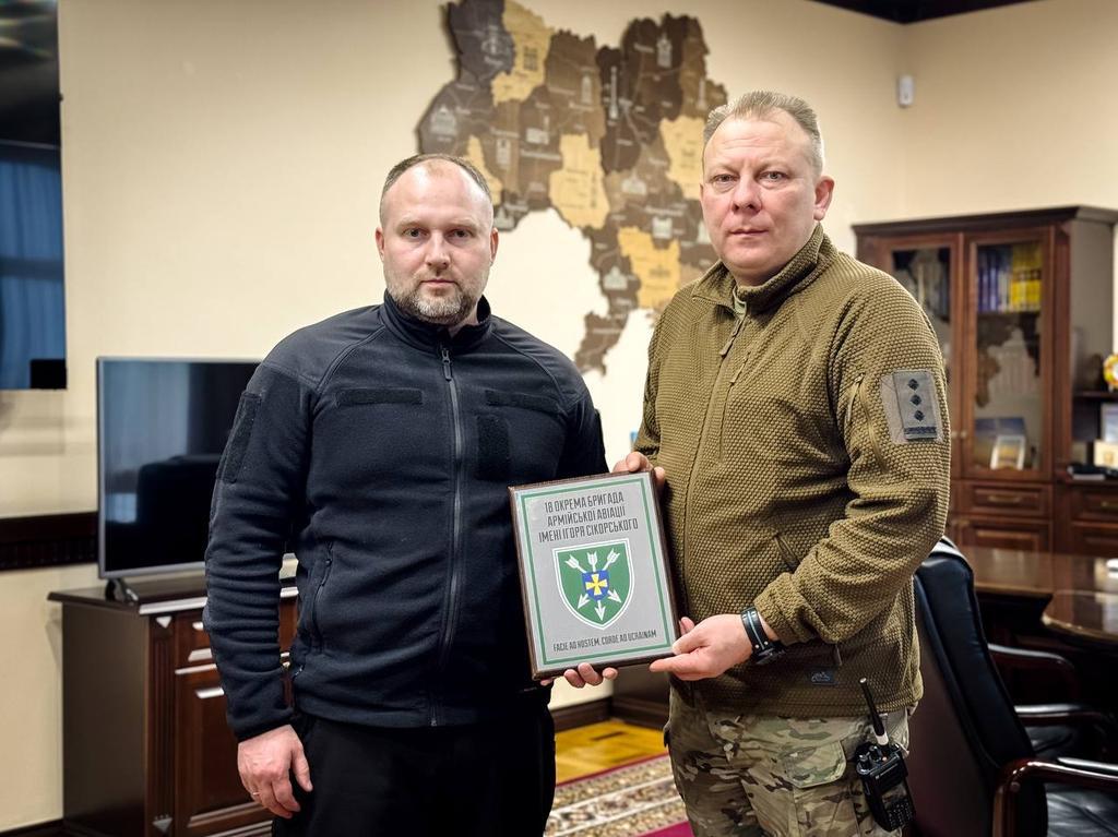Філіп Пронін зустрівся з воїнами-авіаторами