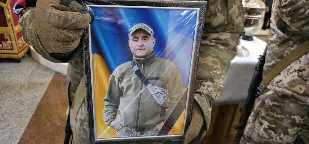 Полтавська громада попрощалася із загиблим Героєм Юрієм Топчієм