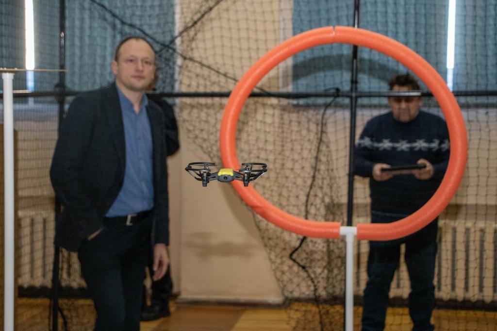 У Полтавських школах дітей навчатимуть керувати дронами