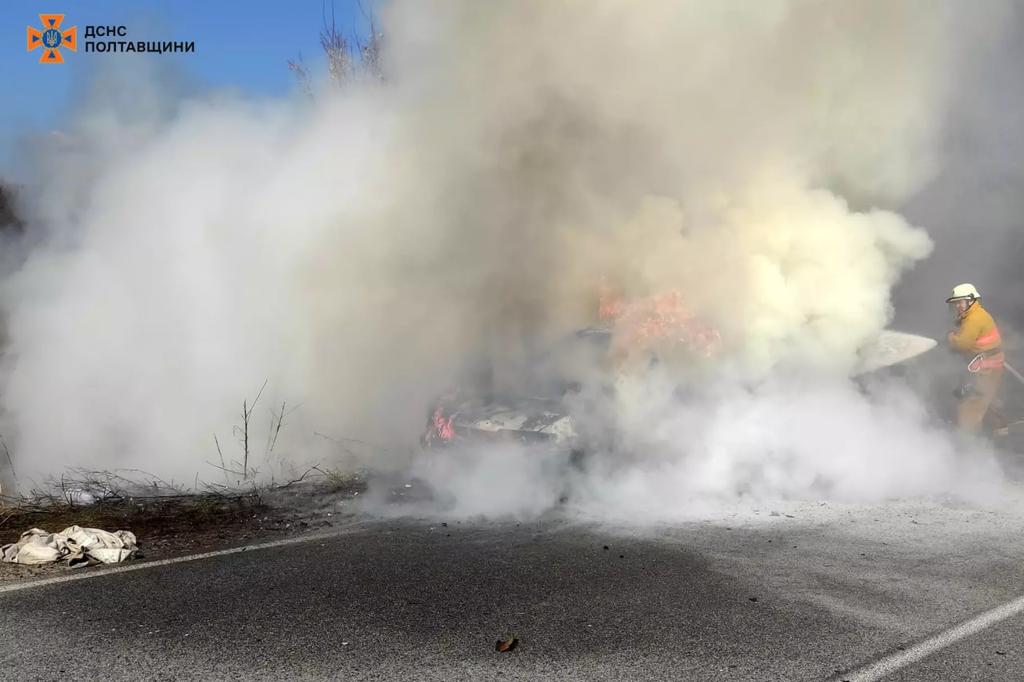 На Лубенщині сталась пожежа у автомобілі