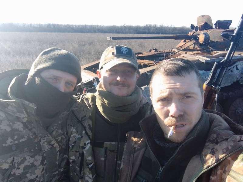 Розвідники втратили на фронті автівку: оголошено збір на пікап
