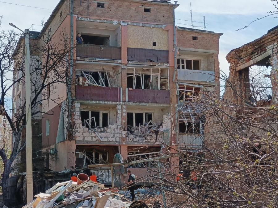 Внаслідок ракетного обстрілу загинула матір студента-першокурсника Полтавської політехніки: родині потрібна допомога