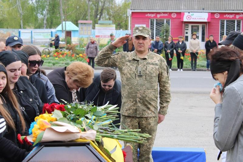 На Полтавщині попрощались з молодшим сержантом Валентином Мироновим