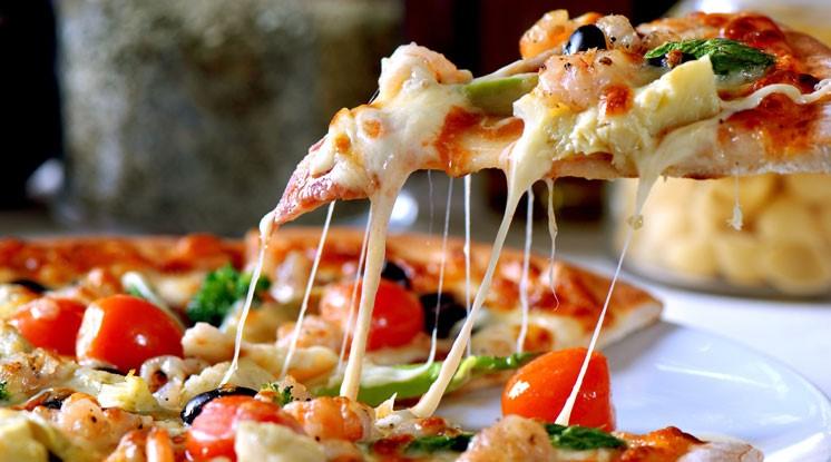 Смаколики та Секрети: Неймовірний Світ Domino's Pizza
