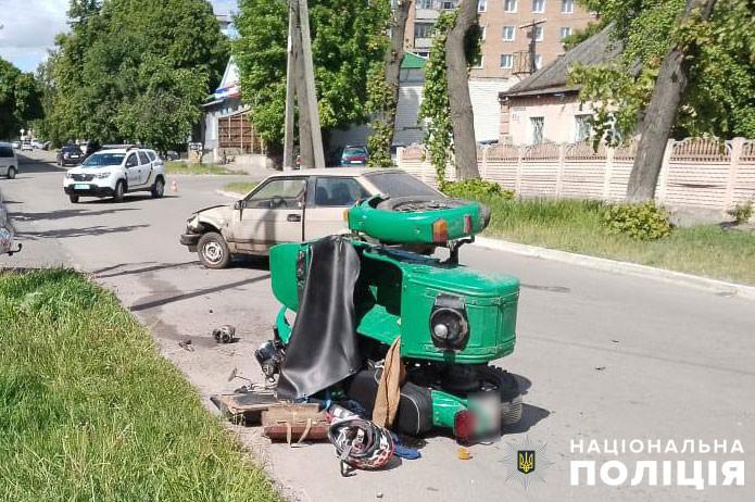 ДТП на Полтавщині: легковик травмував мотоцикліста