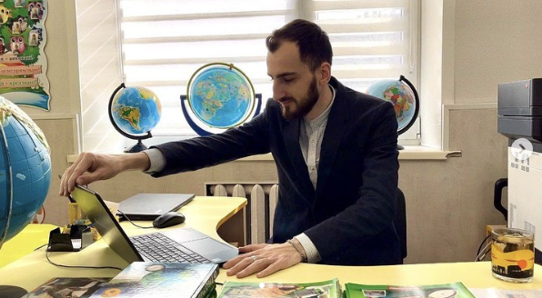 Вчитель географії Полтавської школи №20 Роман Романчук став «Вчителем Року-2024»