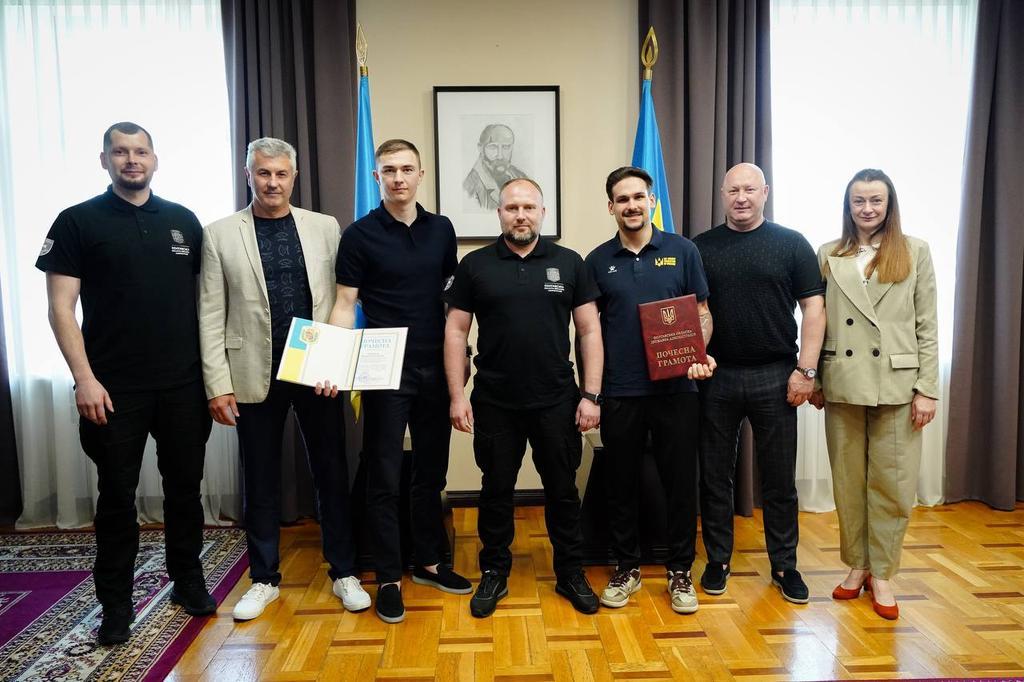 Філіп Пронін зустрівся з гравцями та тренером хокейної команди «Кременчук»