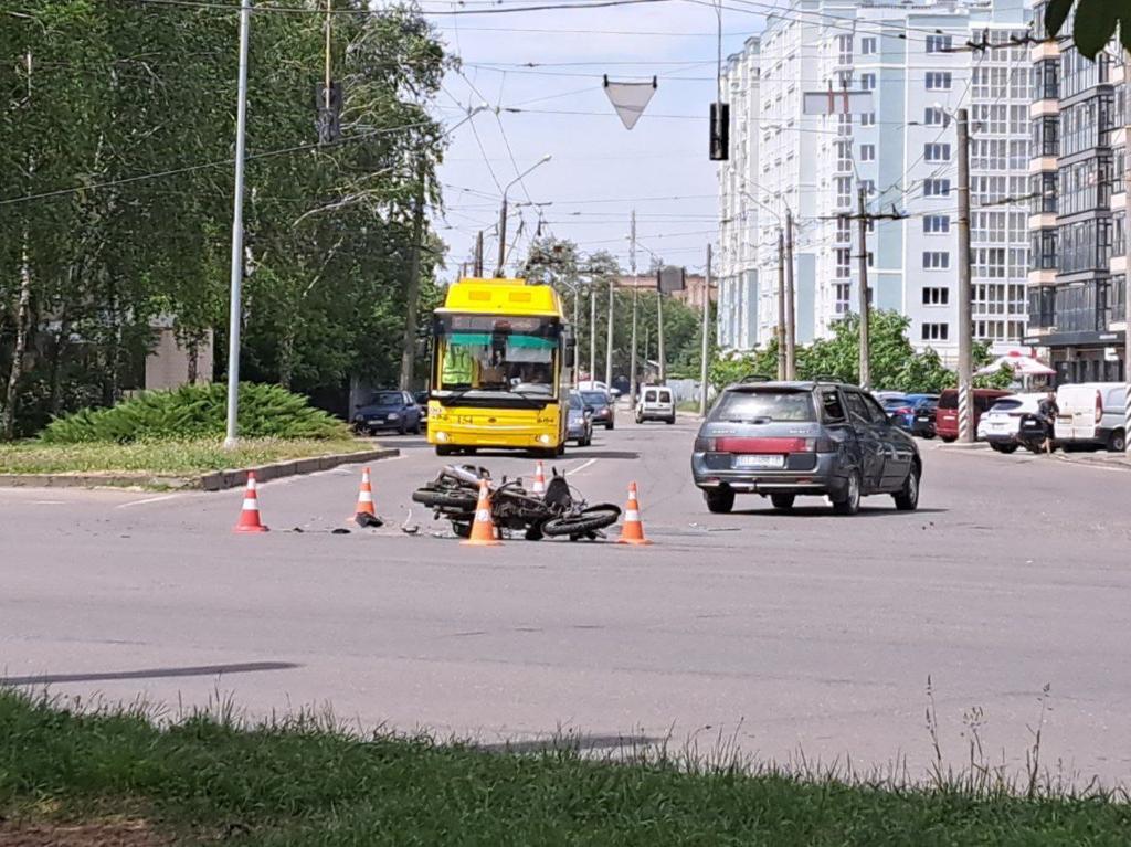 У Полтаві сталась ДТП в насідок якої травмовано мотоцикліста