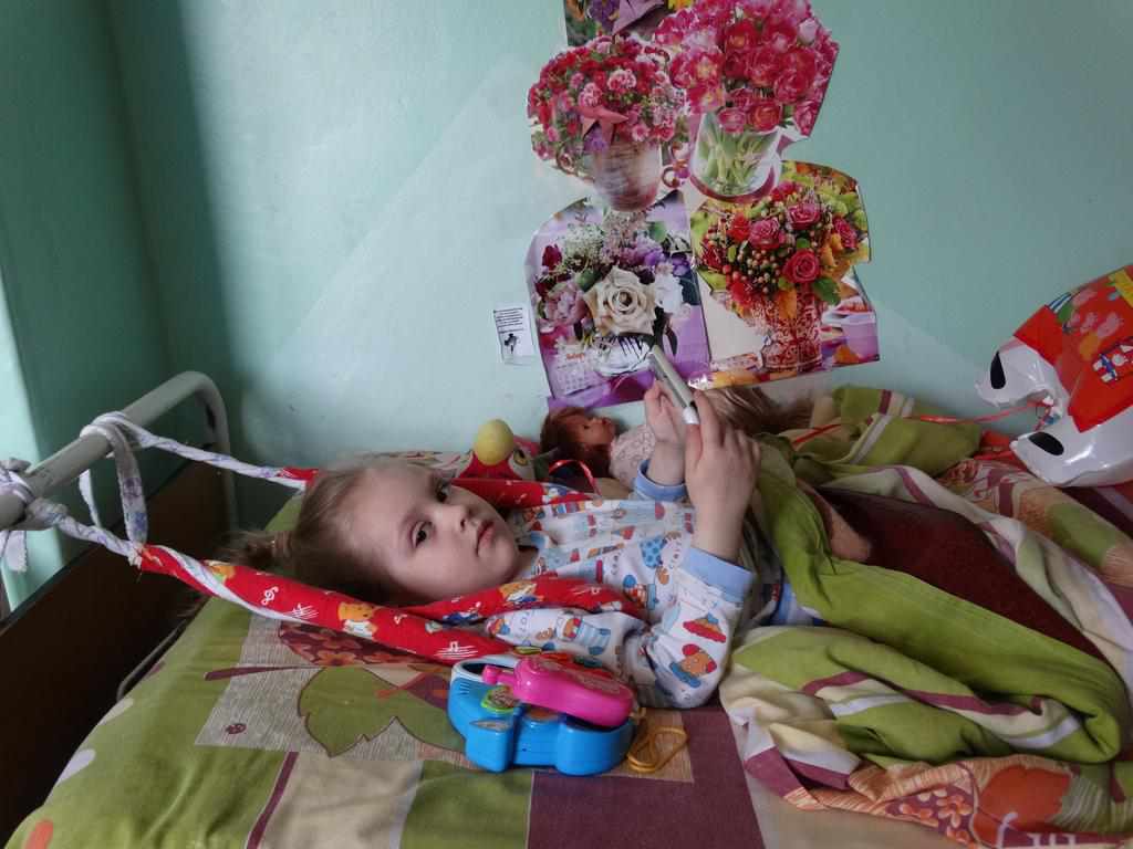 У Полтаві дитина травмувала хребет на дитячому майданчику 
