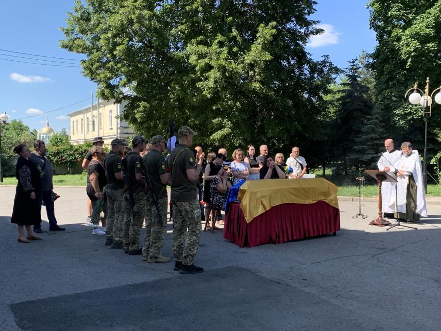 У Полтаві попрощались із полеглим Героєм