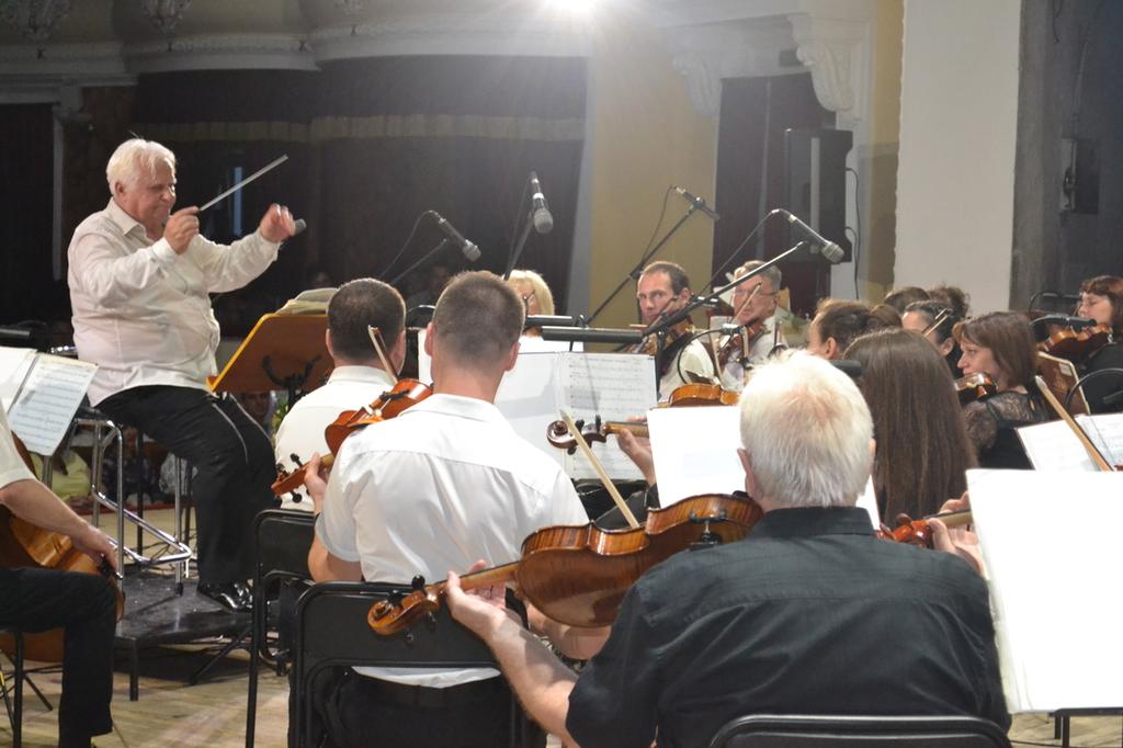 Віталій Скакун склав повноваження головного диригента Полтавського симфонічного оркестру