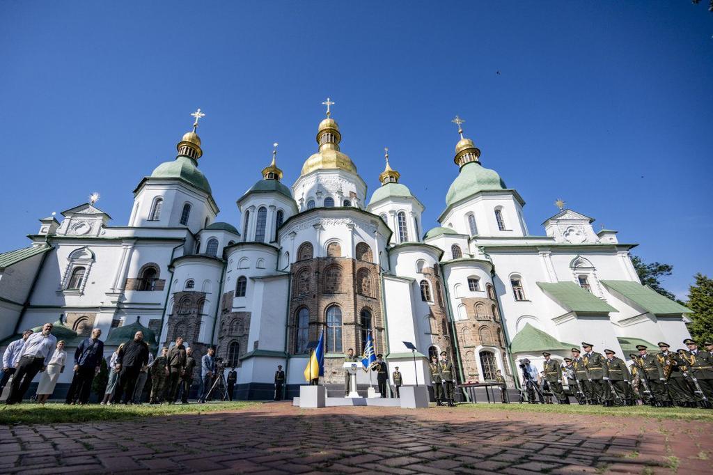 Президент України відзначив жителів Полтавщини з нагоди Дня Української Державності