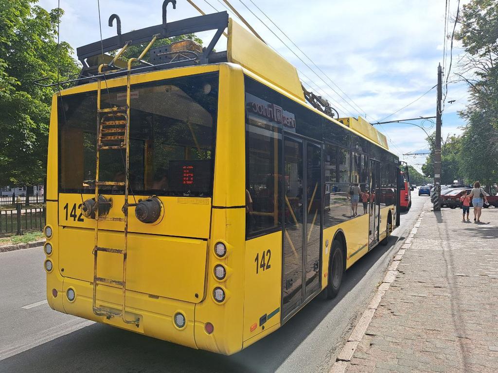 На Київський вокзал сьогодні відновновилось курсування тролейбуса