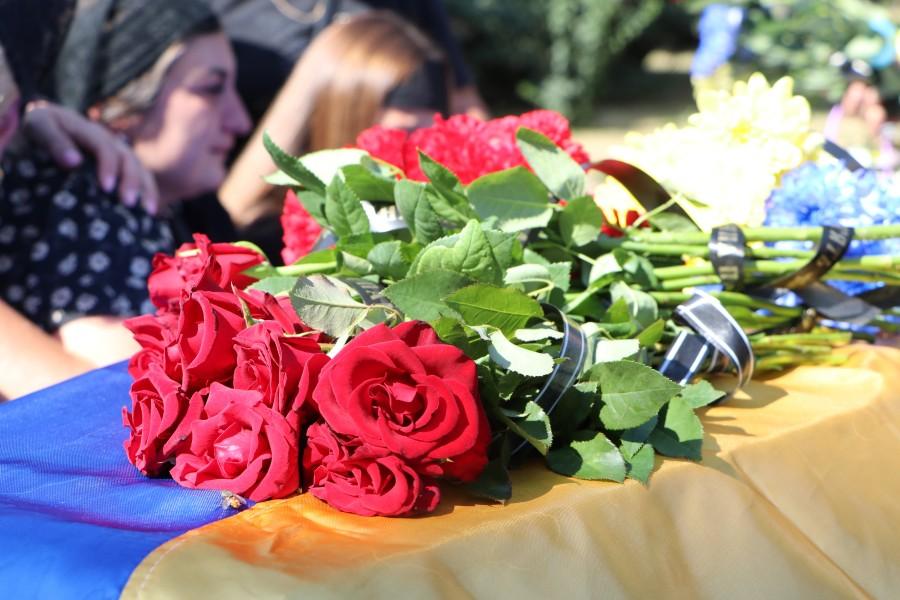 Полтавська громада провела в останню путь загиблого Героя