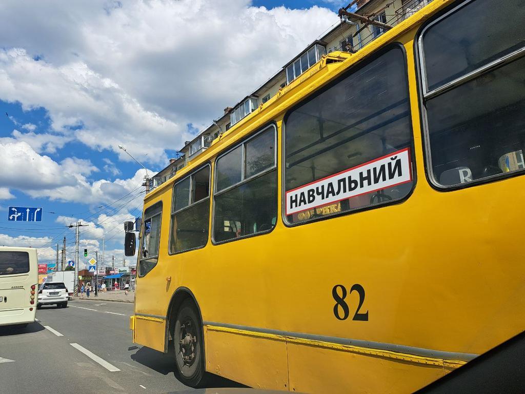 У Полтаві учасники курсів водіїв тролейбусів отримали свідоцтва 