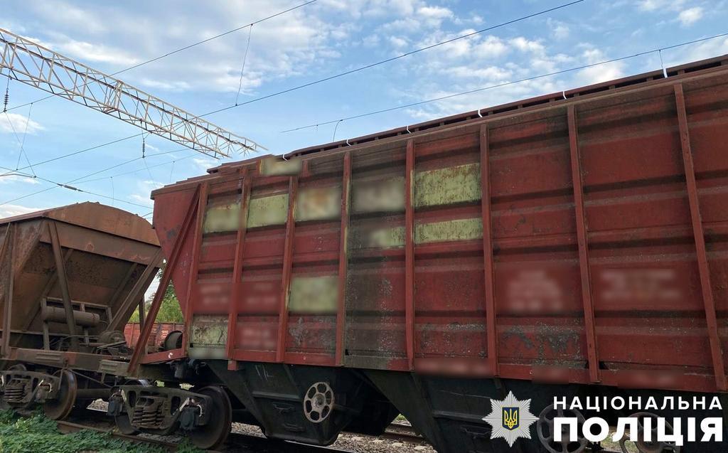 На Полтавщині на залізничній станції чоловік отримав смертельне ураження струмом