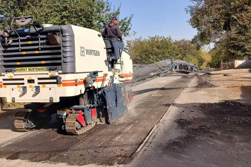 Біологічне отримало мільйон на дорогу, роботу розпочали