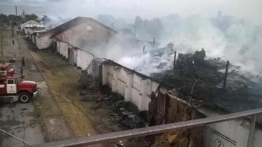 На Полтавщині Кононівський елеватор охопила масштабна пожежа. ОНОВЛЕНО, ФОТО