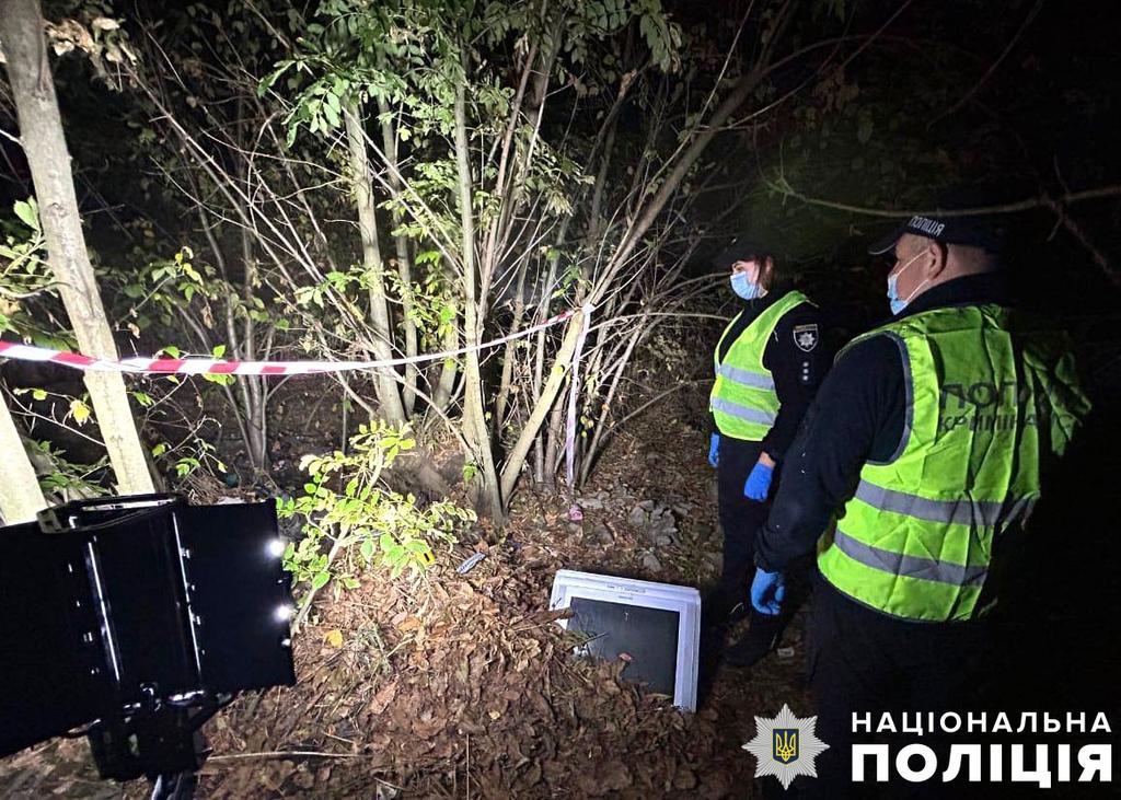 На Полтавщині чоловік вбив жінку та закопав її тіло неподалік свого житла