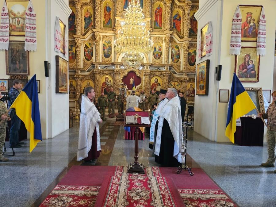 Полтавська громада провела в останню дорогу загиблого на війні солдата