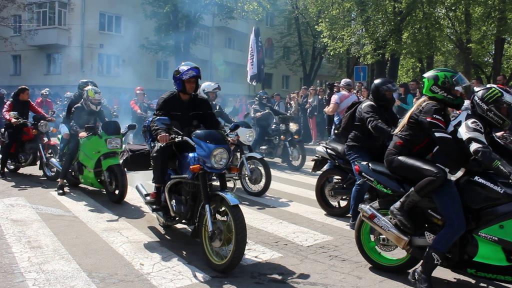 Полтавські мотоциклісти вимагають зняття обмежень на рух у центральній частині міста