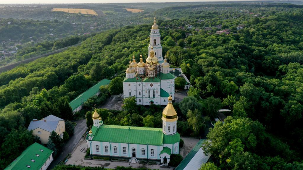 Келії Хрестовидвиженського монастиря у Полтаві під загрозою зсуву