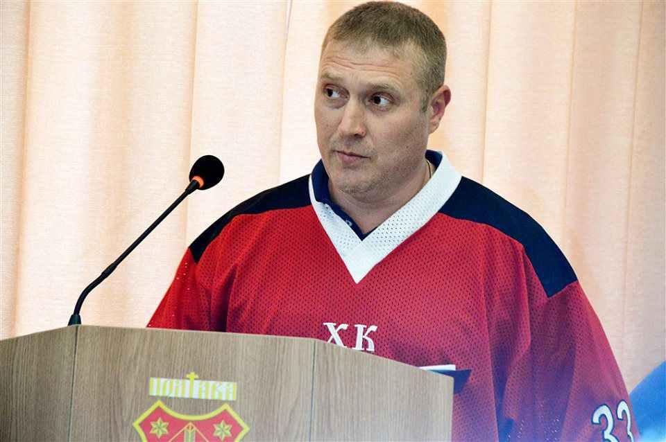 Хокейна команда вимагала будувати льодовий палац в Прирічному парку в Полтаві