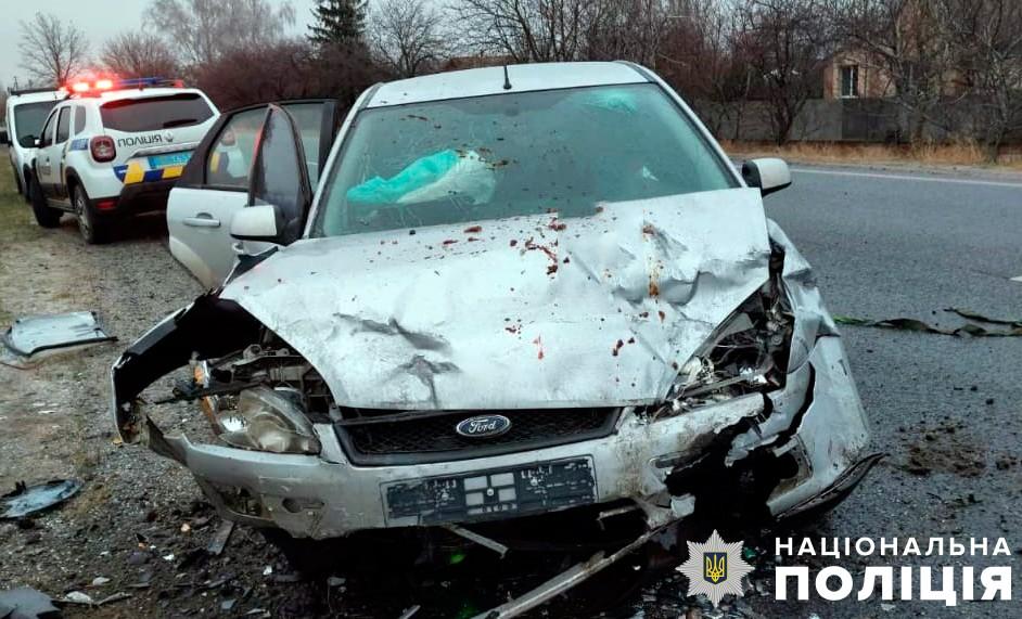 ДТП під Полтавою: двох чоловіків госпіталізували