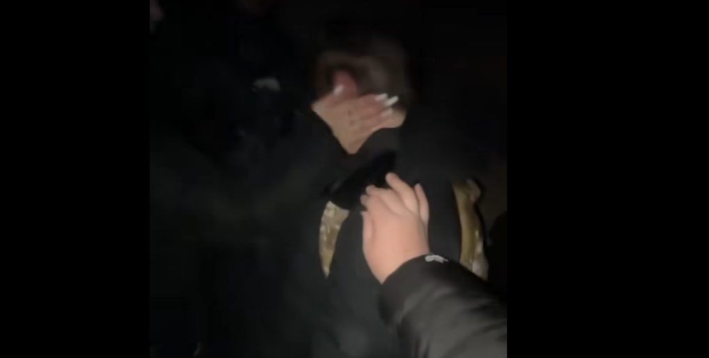 В Горішніх Плавнях підлітки знущались над хлопцем у підвалі