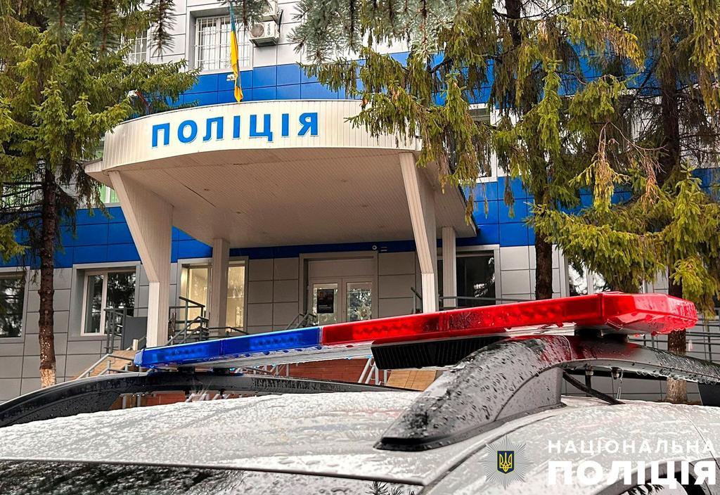 На Полтавщині посеред парку помер чоловік