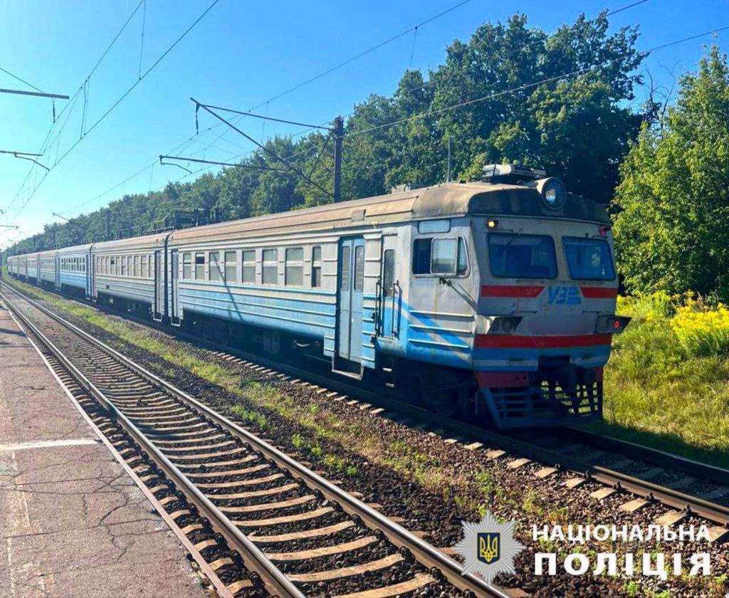 У Полтаві потяг ледь не збив чоловіка