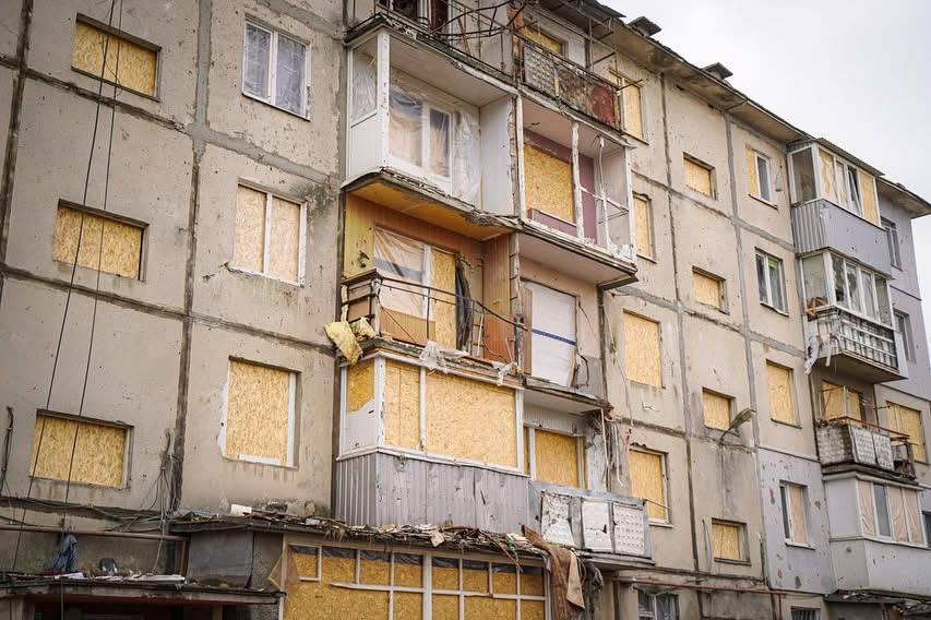 Головне про хід ліквідації наслідків на місці влучання ворожої ракети у Полтаві